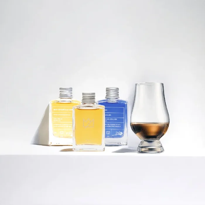 2 x Mystery Tasters (Whisky, Spirits or Gin) + Whisky Glass (no logo)